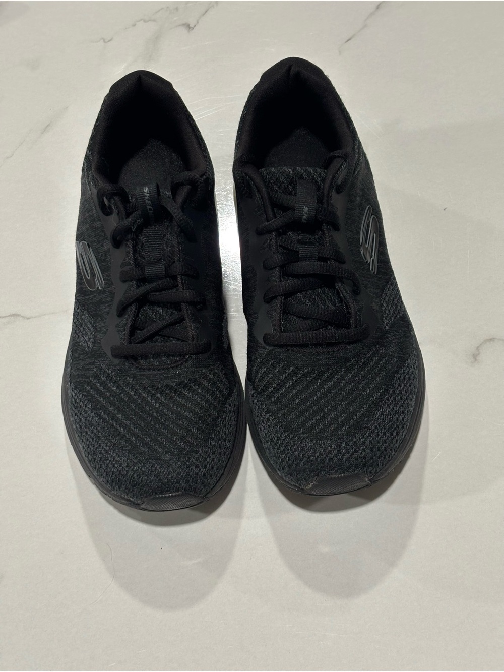 Skechers Women’s Athletic Shoes Size 7.5